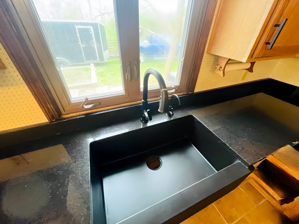 Granite Depot of Indianapolis - Black Pearl and Oak Cabinets - 04/29/2024