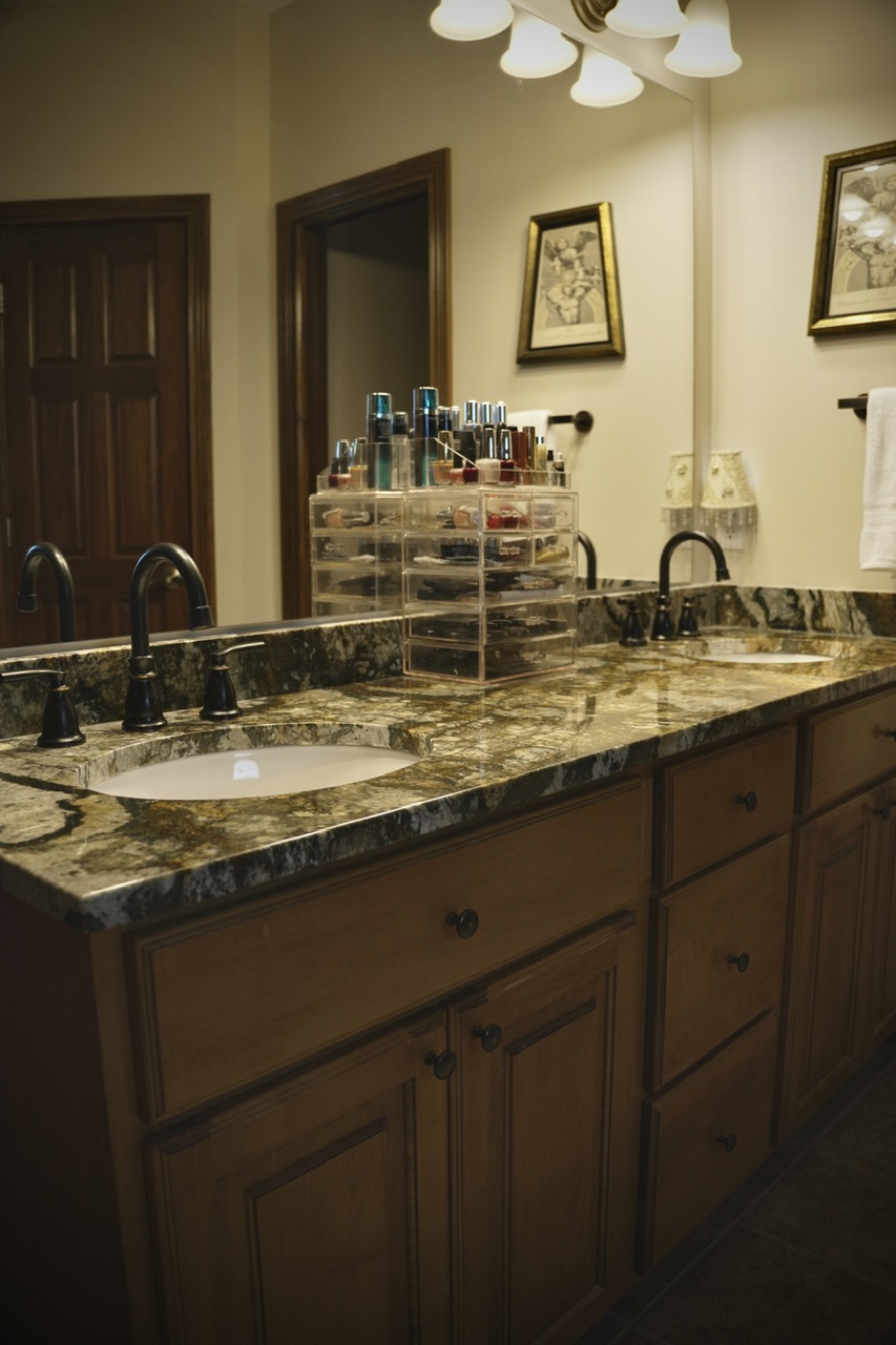 What Material Are Most Bathroom Countertops Made Of? Exploring the Best Options for Your Bathroom