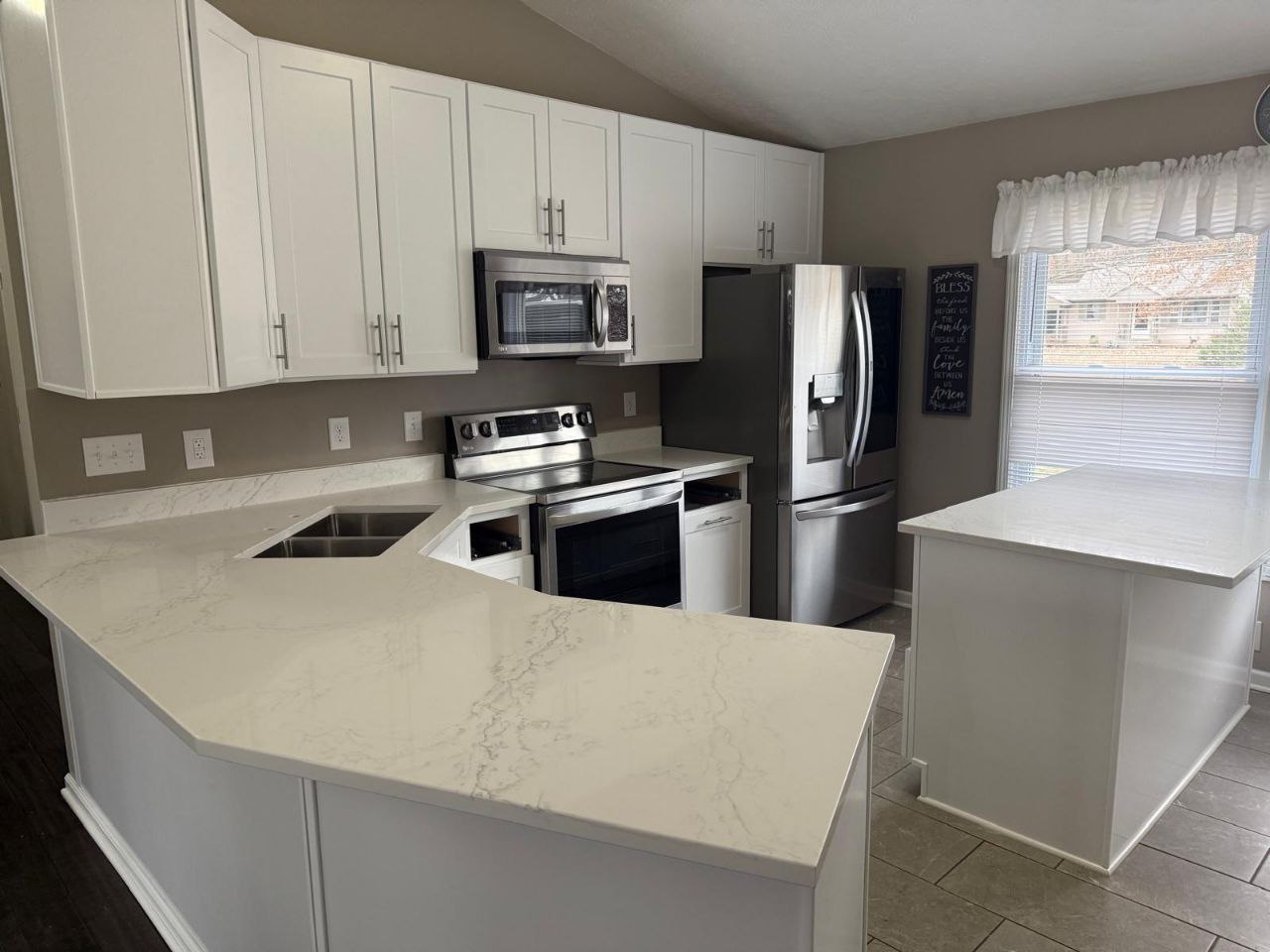 Is Granite Always Shiny? Understanding Granite Finishes for Your Kitchen